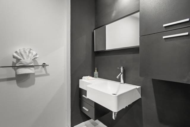113 B201 Luxury 3br 2 Baths In Condesa Elevator 24hrs Security And Parking * Mexico City